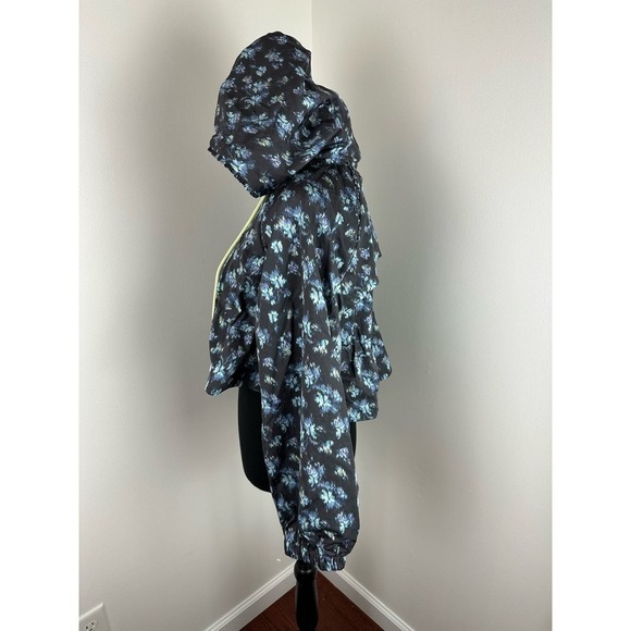 NWOT Free People Movement "Break My Heart" Jacket size XS - Picture 8 of 9